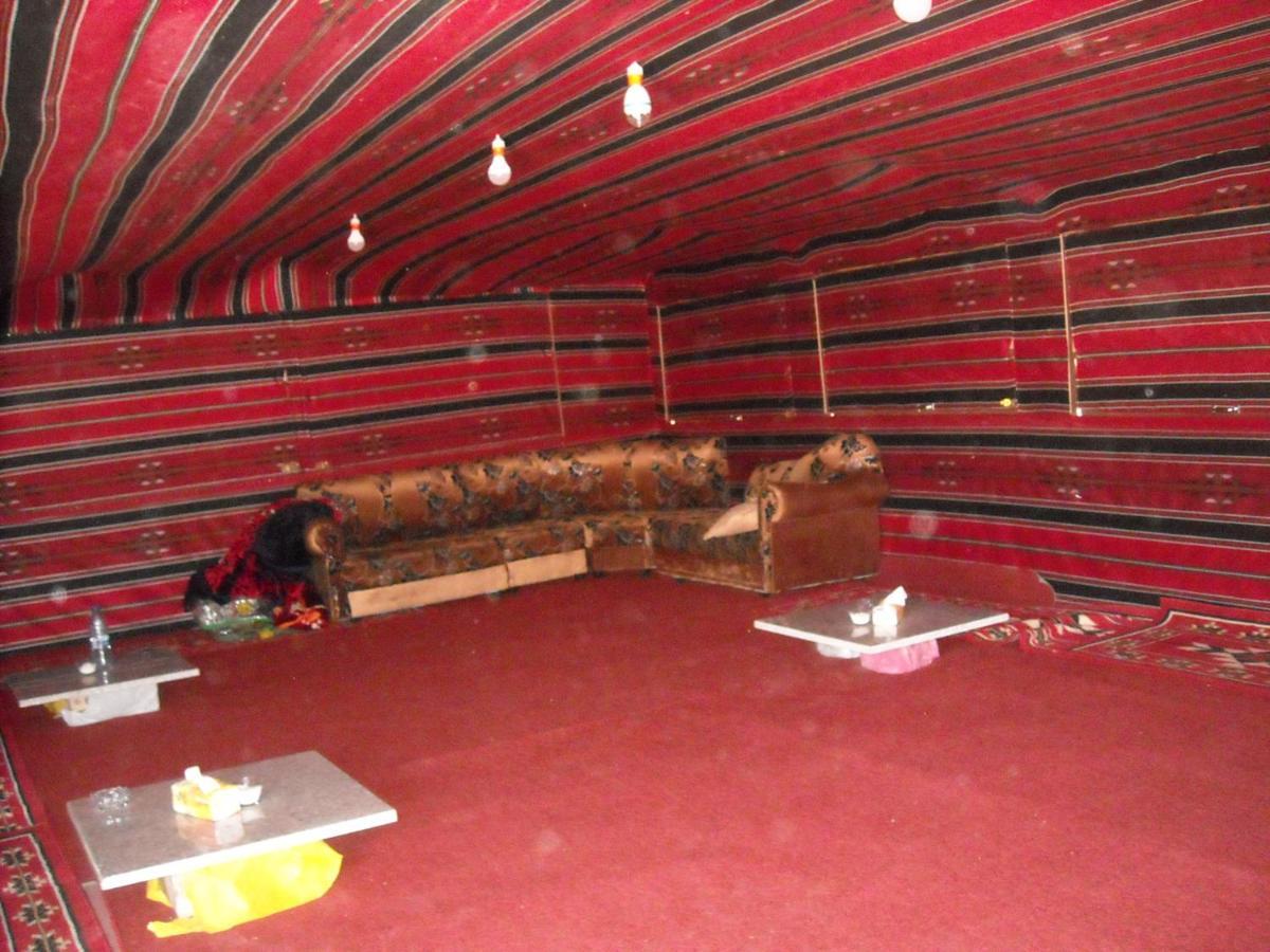 Bedouin House Camp Hotel Wadi Rum Exterior photo