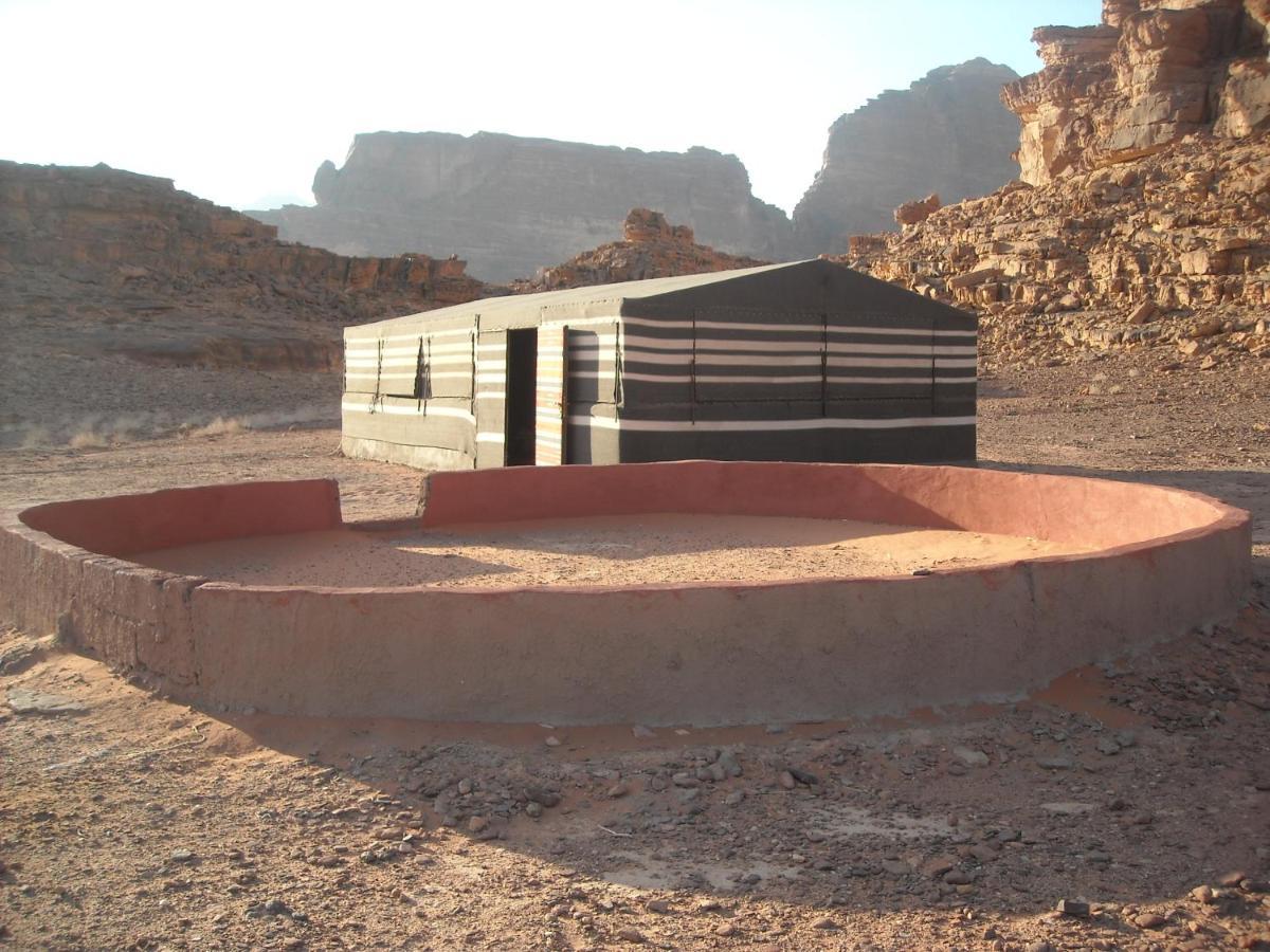 Bedouin House Camp Hotel Wadi Rum Exterior photo