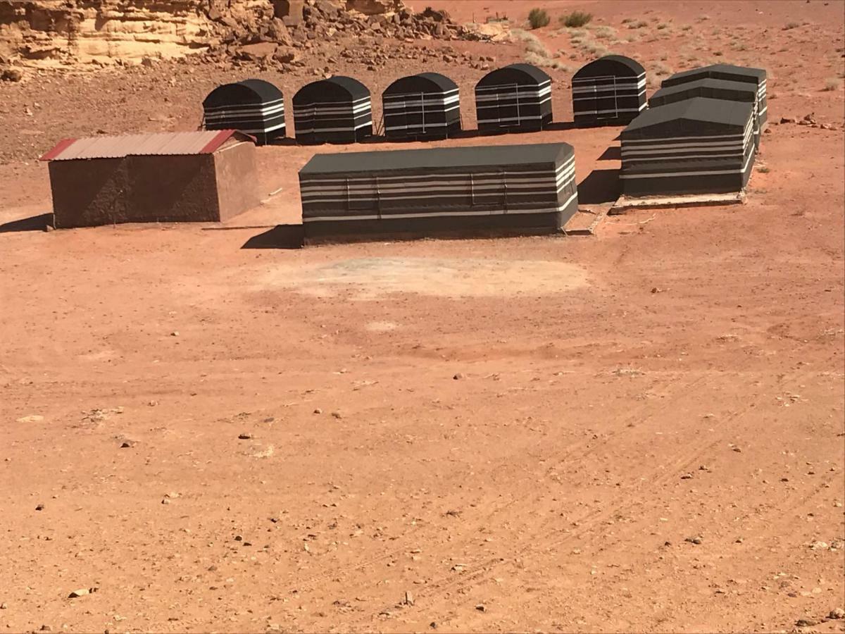 Bedouin House Camp Hotel Wadi Rum Exterior photo